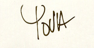 Tova Borgnine signature